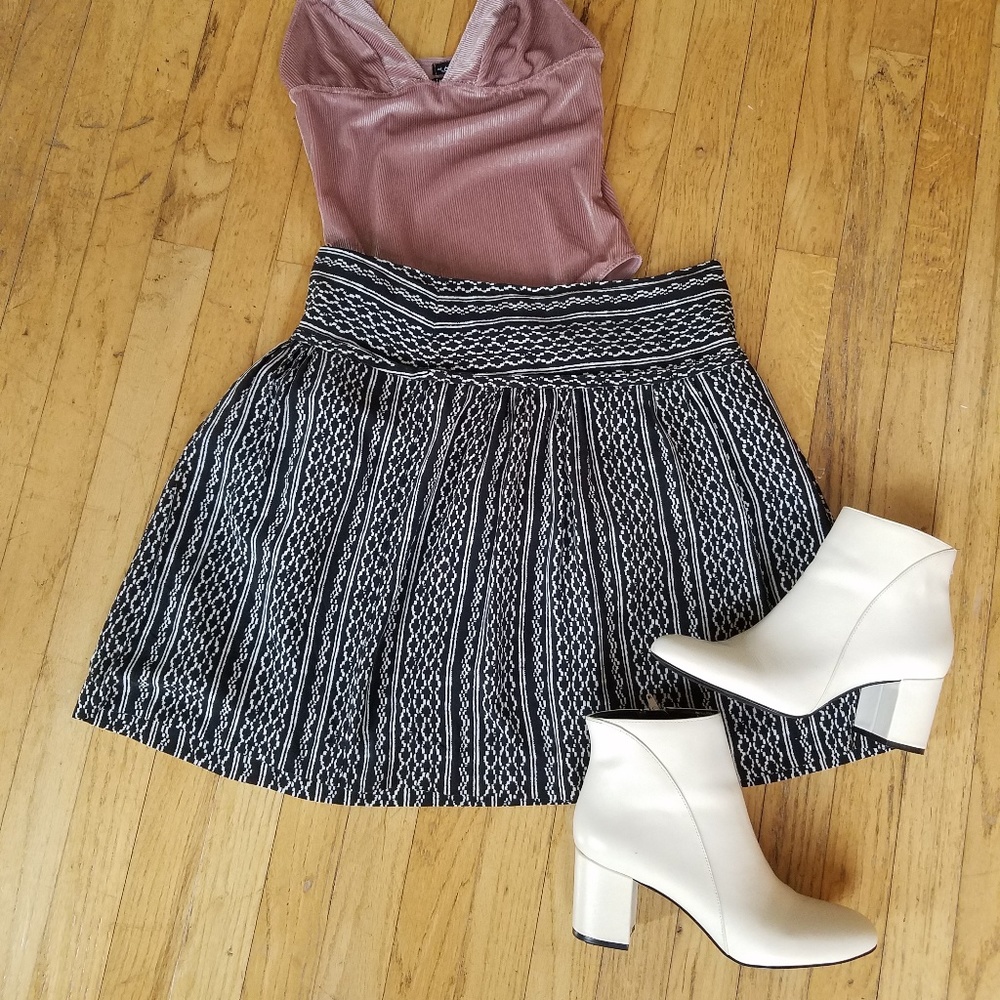 Madewell Full Pleated Black and White Mini Skirt